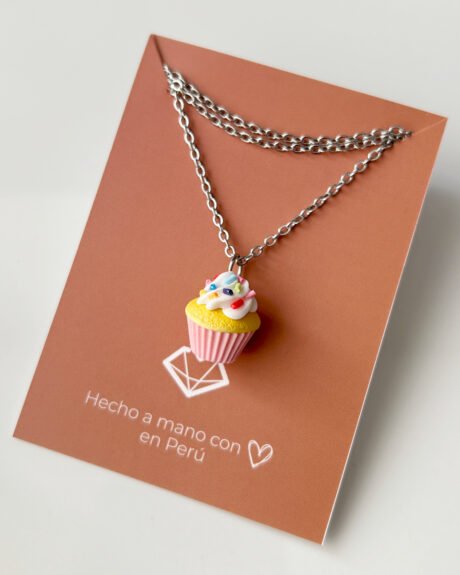Collar cupcake funfetti