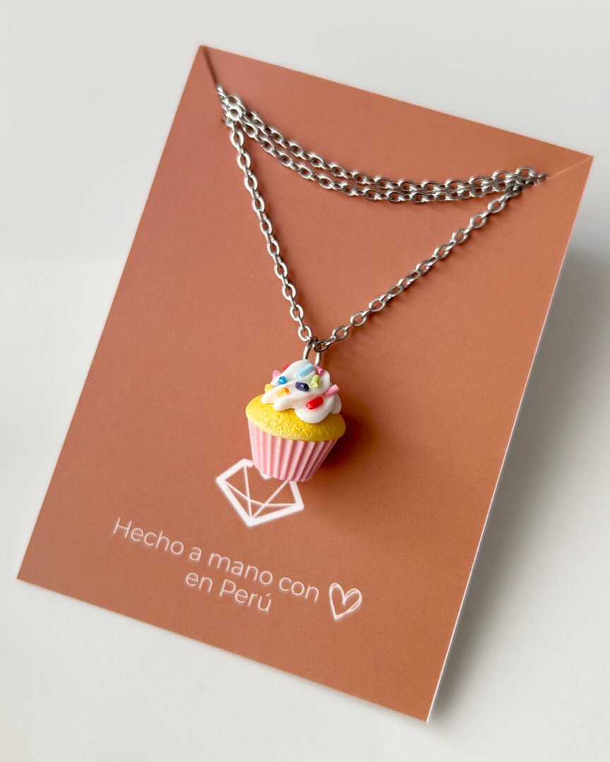 Collar cupcake funfetti