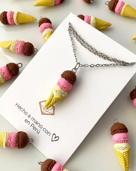 Collar cono de helado