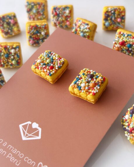 Studs turrón peruano