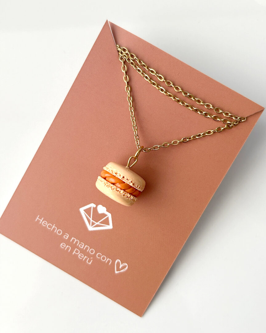 Collar macaron naranja