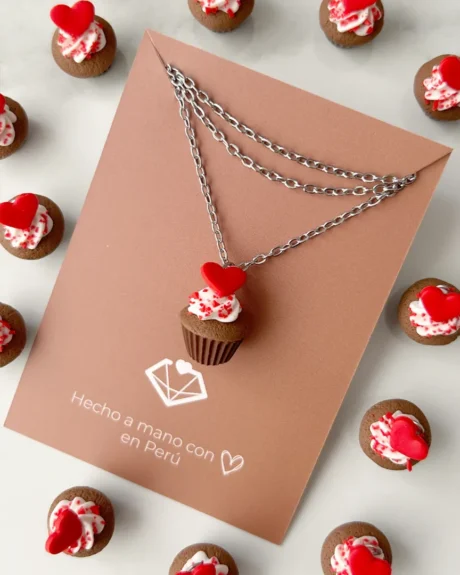 Collar cupcake de San Valentín