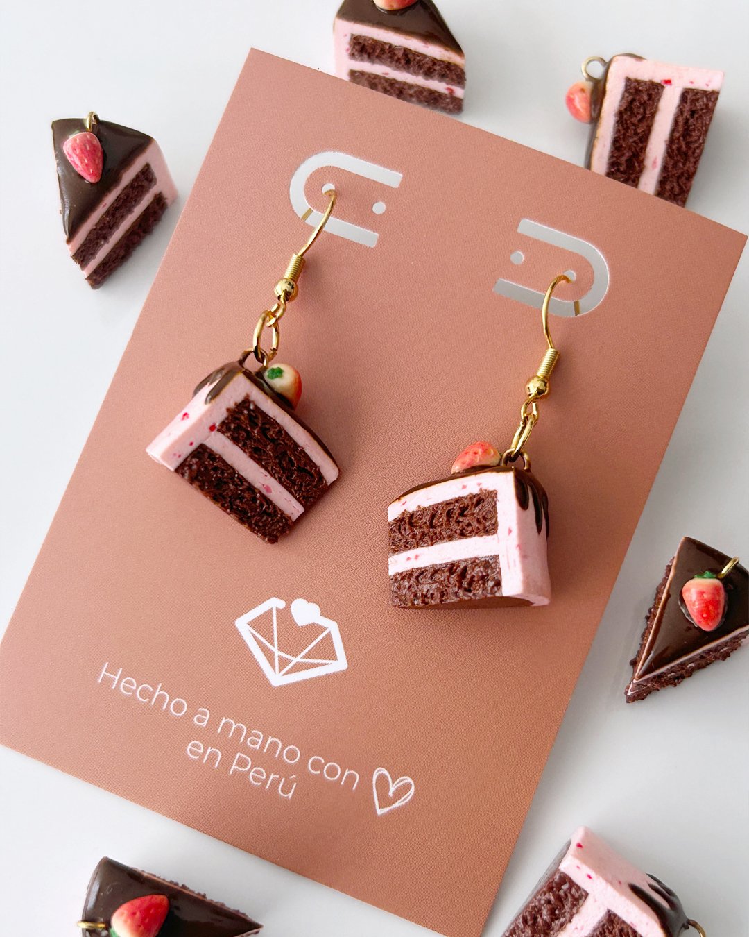 Torta de chocolate y fresa