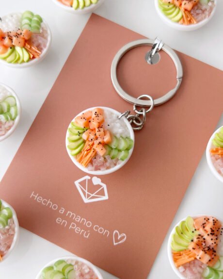 Llavero poke bowl de salmón